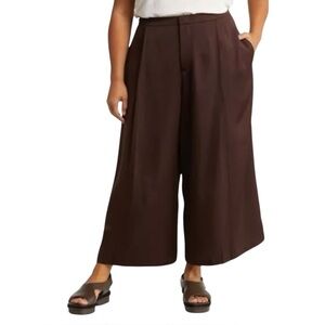 NEW VINCE. Satin Pleated Front Wide Leg Crop Trouser- Black Truffle (Size 18)